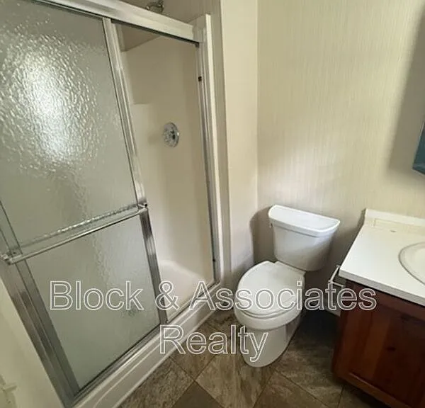 1716 Sunny Ln — Photo 6