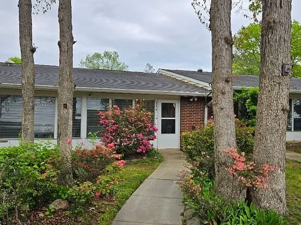 533D Dartmoor Ct, Lakewood, NJ 08701