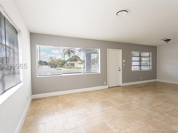 4th image of 510 NW 31st Ave