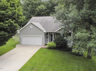 4481 Olde Forest Dr, Kalamazoo, MI 49009