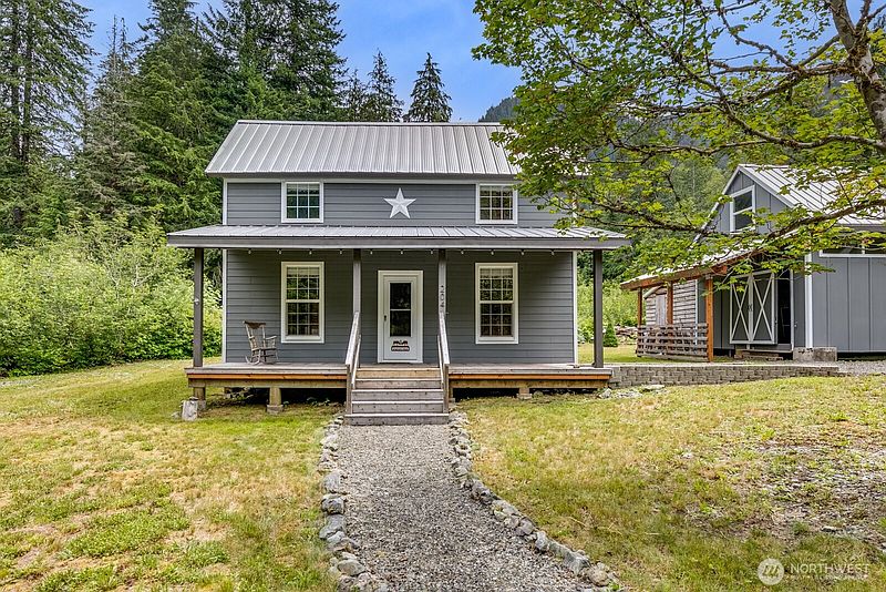 3rd image of 204 Whitton Avenue