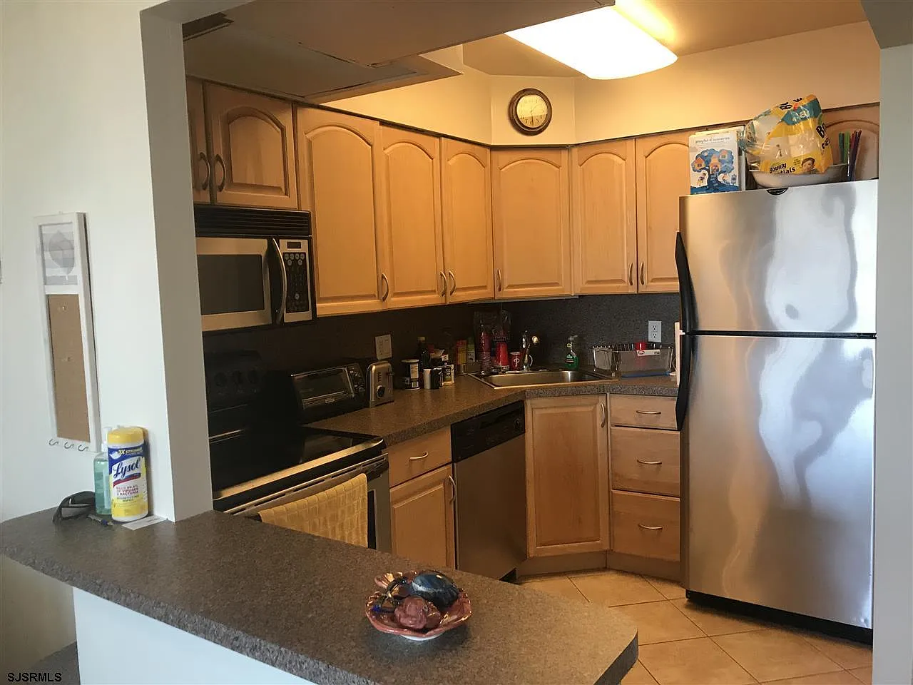 1 bed, 1.0 bath, $15,500 — Photo 2