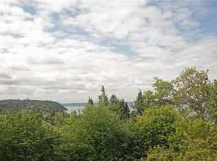 17244 Sylvester Rd SW, Normandy Park, WA 98166