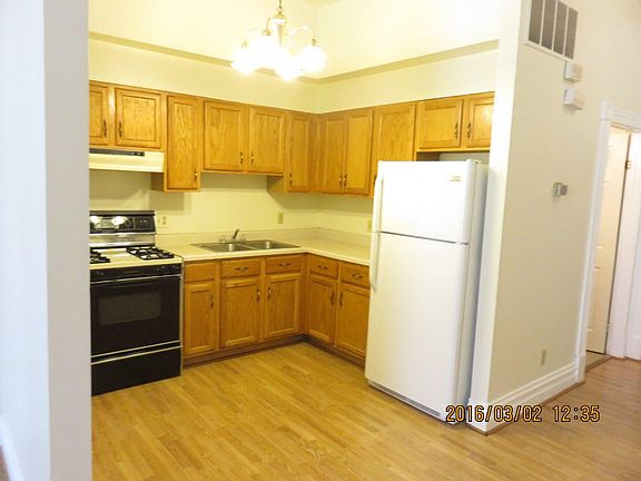 3rd image of 2006 Crittenden St #2006