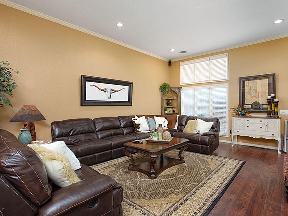 3rd image of 4417 Tiffani Dr