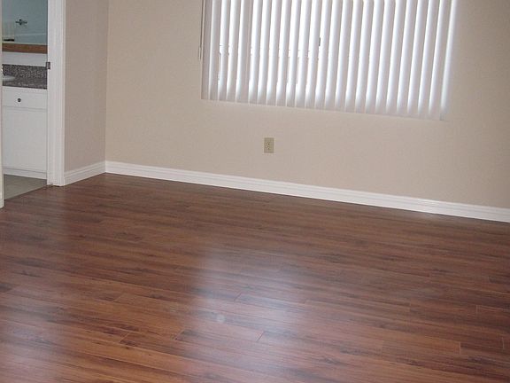 5th image of 350 S Oakland Ave Unit 108