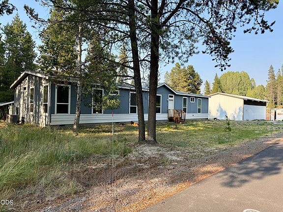 3rd image of 52322 Glenwood Dr