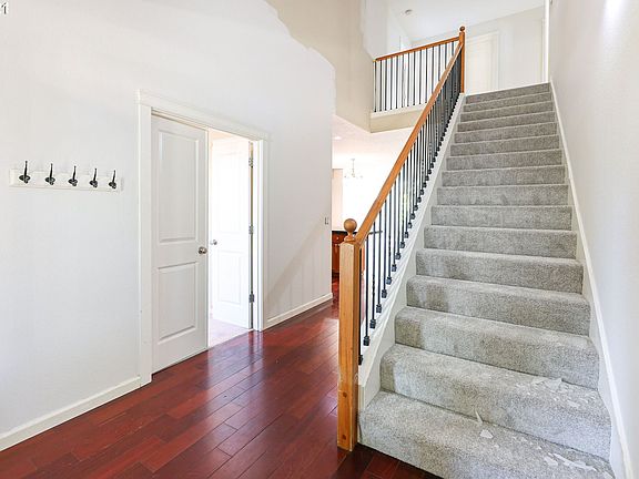5th image of 4907 NE 109th St