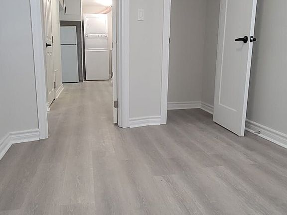 2nd image of 5 Greenwood Cres