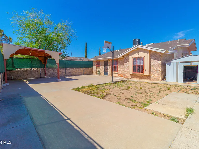 12056 Bellows Ct — Photo 5