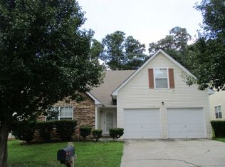 5575 Sapphire Cir, Ellenwood, GA 30294