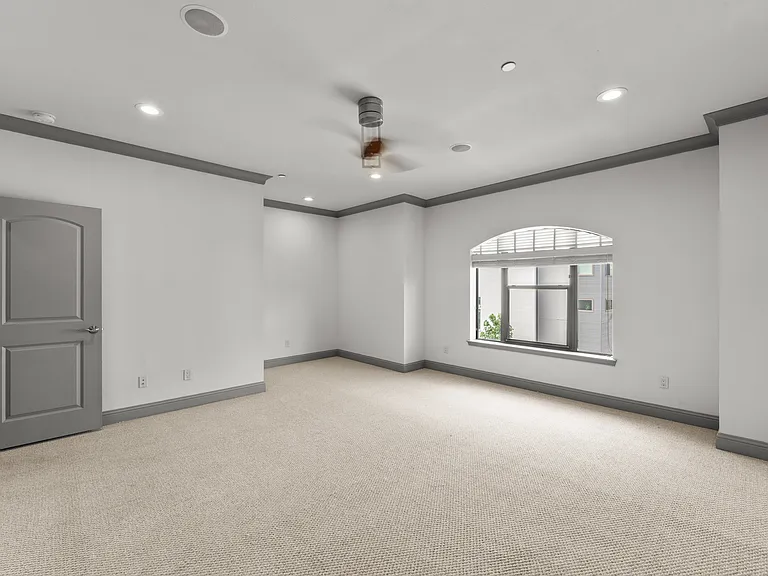 3142 Ross Ave #1 — Photo 26