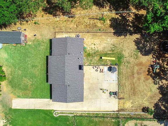 3rd image of 8799 D Cres #145