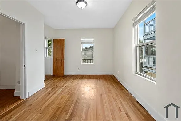 34 Norton St #2 — Photo 11