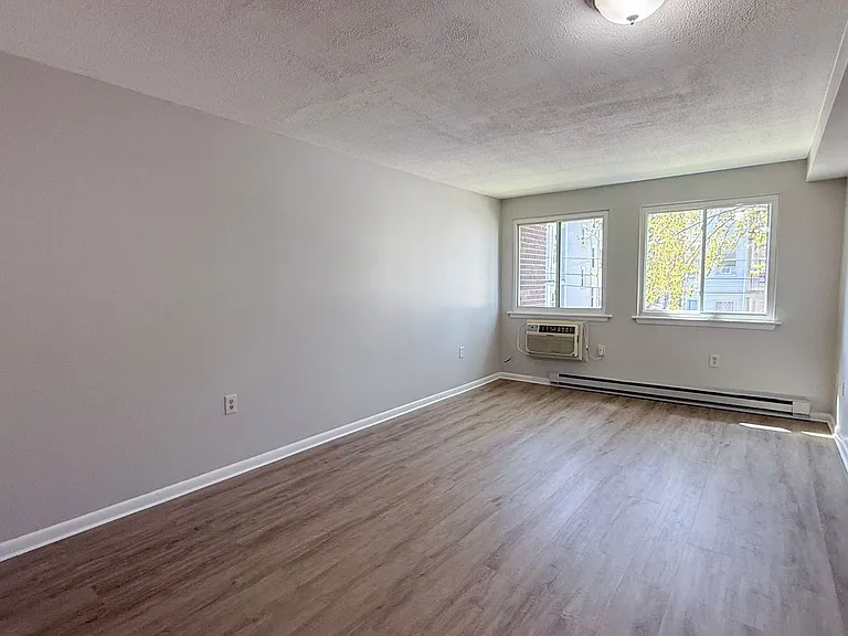 34 Wilson St — Photo 10