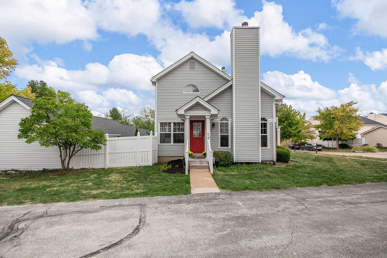 16549 Carriage View Ct photo 1