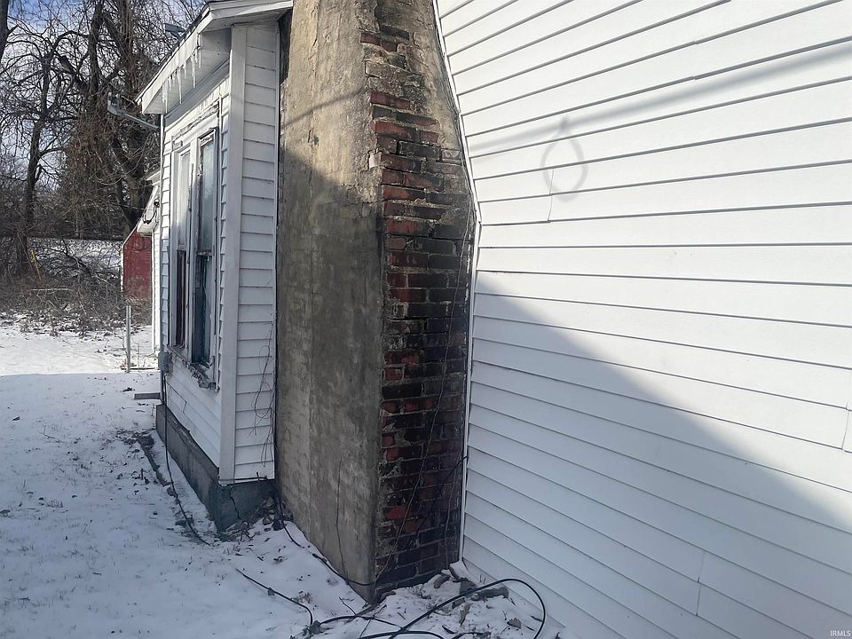 131 Grove St, Logansport, IN 46947 Zillow