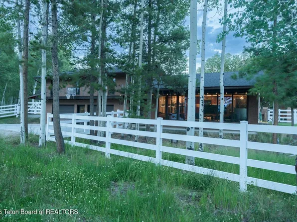 559 Moose St, Pinedale, WY 82941