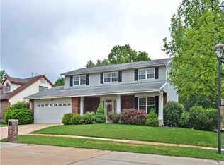 550 May Valley Dr, Fenton, MO