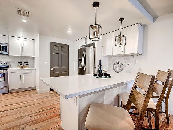 5th image of 800 N Pearl St APT 1106