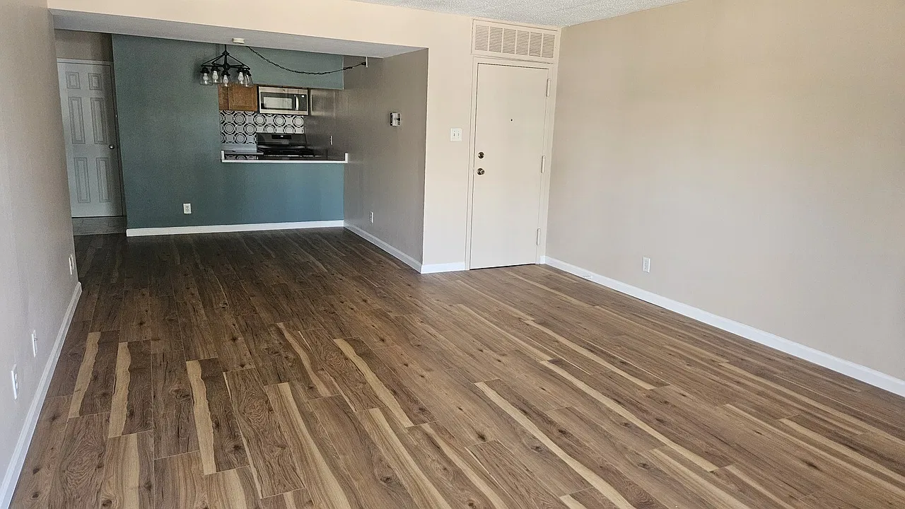 1 bed, 757 sqft, $1,950 — Photo 2