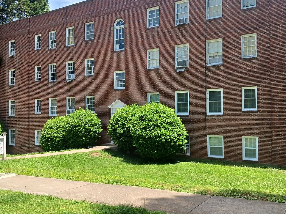 1st image of 134 Westmoreland Ct #11200965