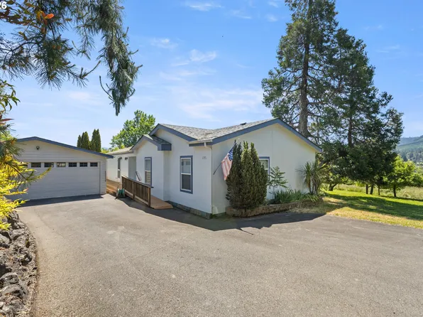 1971 E 6th Ave, Sutherlin, OR 97479