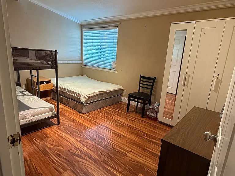 1453 Palmview Way — Photo 1