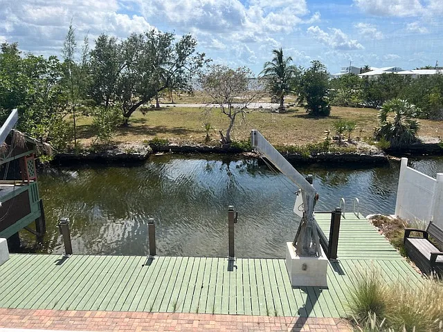 2 bed, 912 sqft, $5,600 — Photo 1