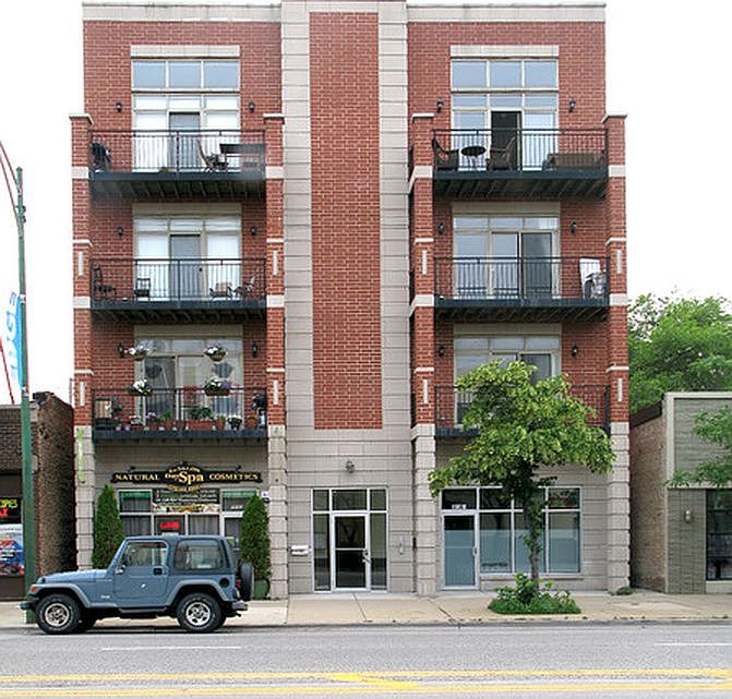 1st image of 5642 N Broadway St APT 4W