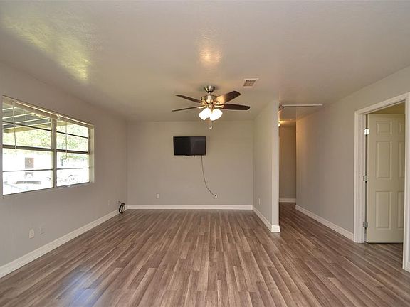 3rd image of 50 Roy Hall Dr