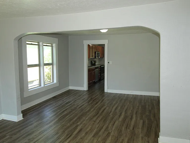 2311 E 4th Ave — Photo 5