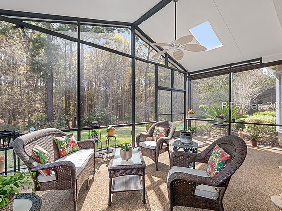 4th image of 19 Landmark Ln