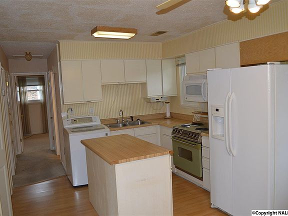 4th image of 14014 Wyandotte Dr SW