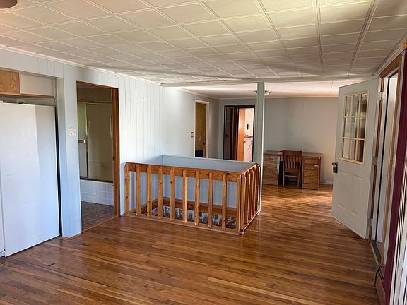 3rd image of 1027 Main Street