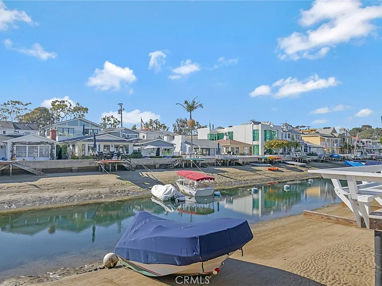 1510 1/2 Abalone Pl — Photo 16