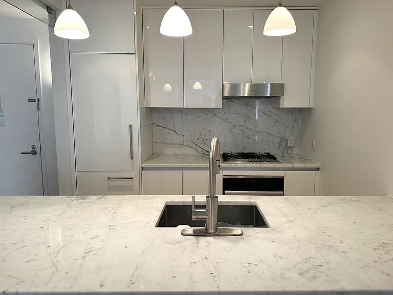 351 W 54th St #3E — Photo 1