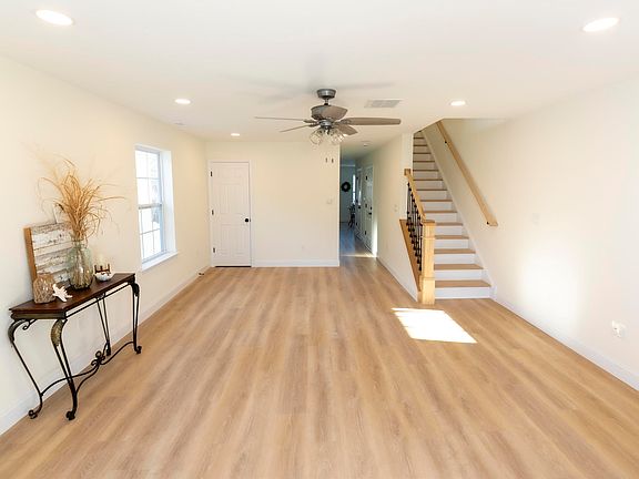 5th image of 316 N Oxford Ave
