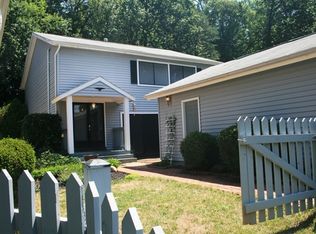 1529 Lake Forest Dr, Charlottesville, VA