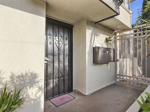 4th image of 1313 E Wilson Ave APT 1
