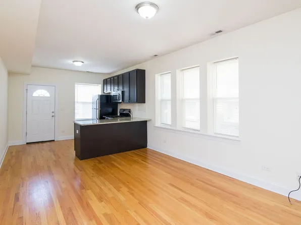 Arthur Apartments, 2035-37 W Arthur Avenue N Seeley Avenue 2035 #6446-56-3E, Chicago, IL 60645