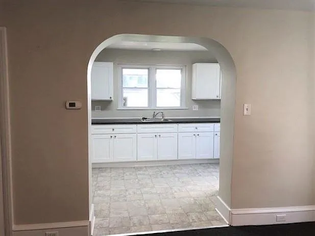 304 Main St #1 — Photo 8