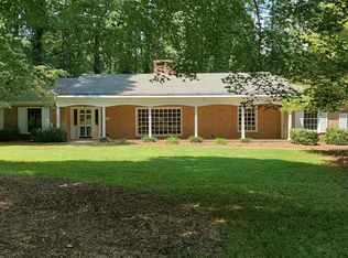 810 Woodland Dr, Siler City, NC 27344
