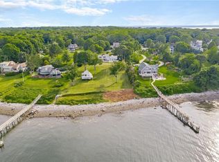 1058 E Shore Rd, Jamestown, RI 02835