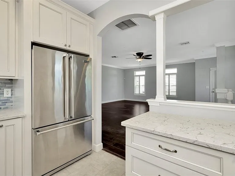 3213 Marcellus Cir — Photo 14