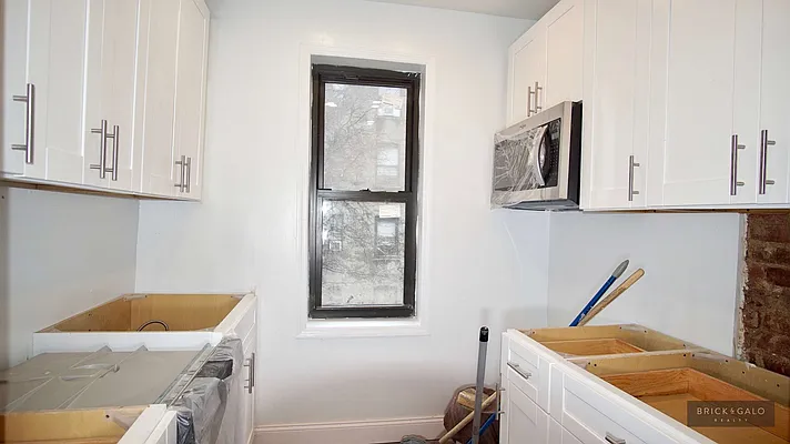 Rented by BRICK & GALO REALTY CORP | media 3