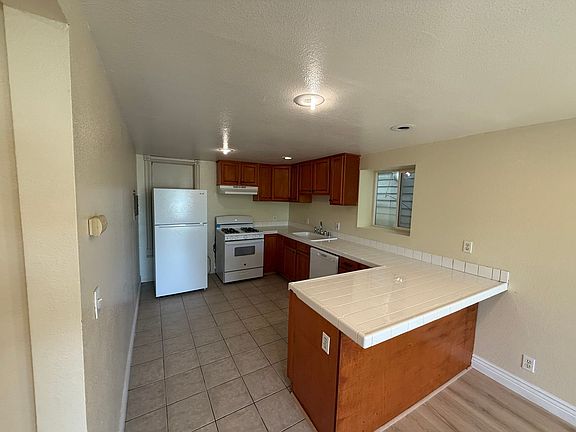 4th image of 839-839 Kentucky St #837