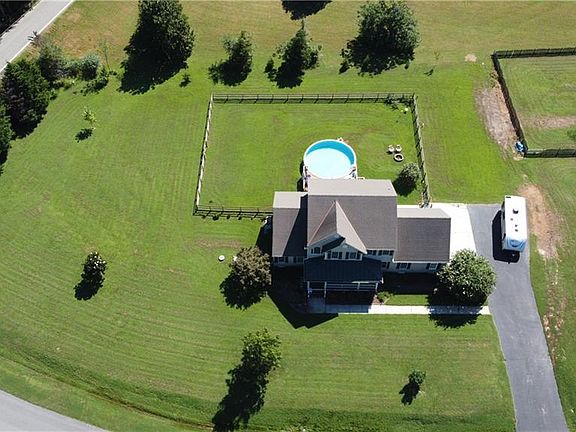 2nd image of 6439 Cookes Farm Dr