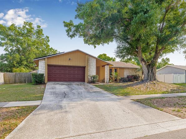 2316 Merrily Cir N, Seffner, FL 33584