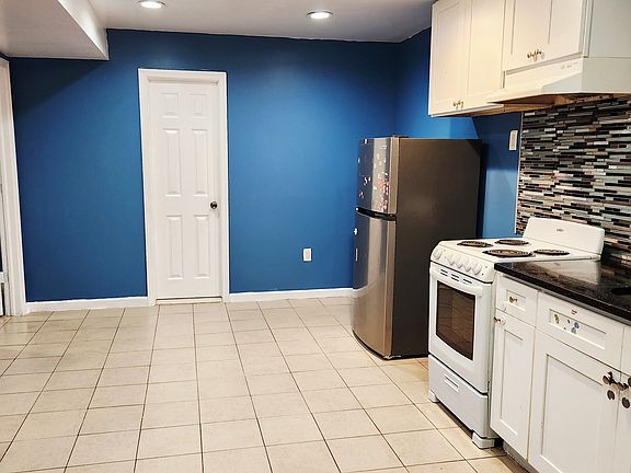 2nd image of 87 Debevoise Ave Floor 2